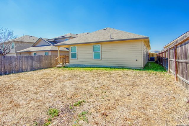 7614 Eclipse Mark, San Antonio, TX 78252