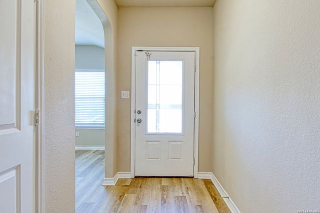 7614 Eclipse Mark, San Antonio, TX 78252