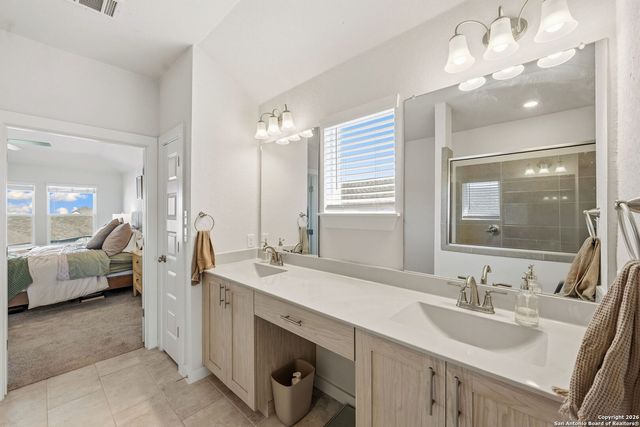 1021 Terlan Dr, New Braunfels, TX 78130