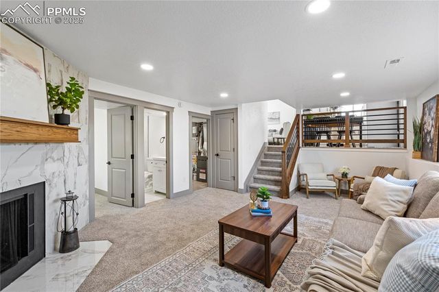 3370 Foxridge Drive, Colorado Springs, CO 80916