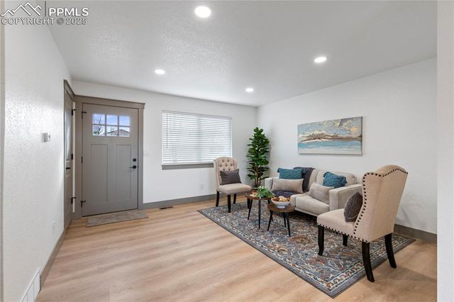 3370 Foxridge Drive, Colorado Springs, CO 80916