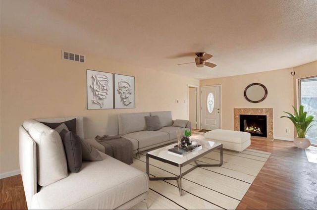 9700 Leawood Boulevard 212, Houston, TX 77099