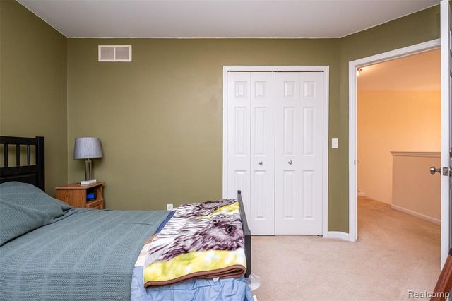 3147 Summers Road, Keego Harbor, MI 48320