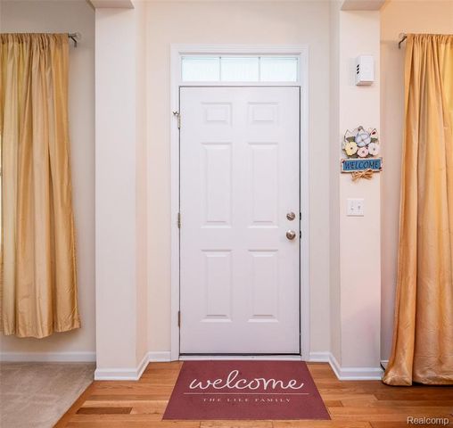 3147 Summers Road, Keego Harbor, MI 48320