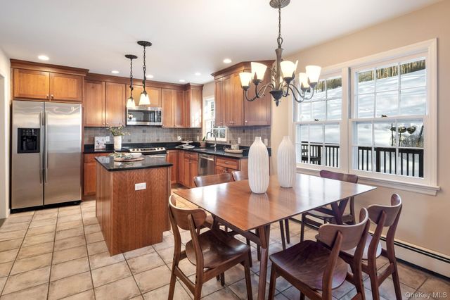 9 Whitlaw Lane, Chappaqua, NY 10514