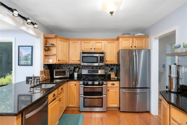 31 Wasson Drive, Poughkeepsie, NY 12603