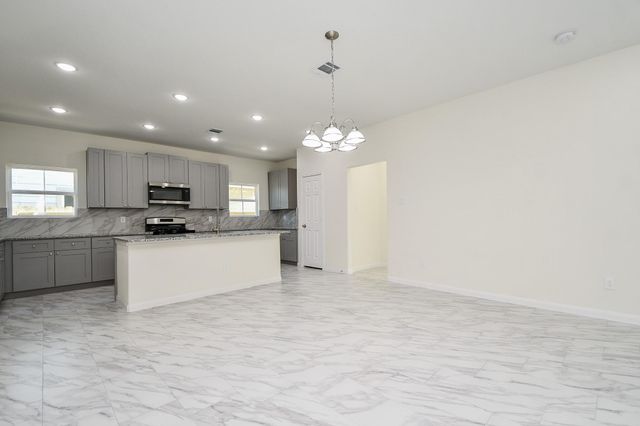 2815 Pine Estate Lane, Houston, TX 77014