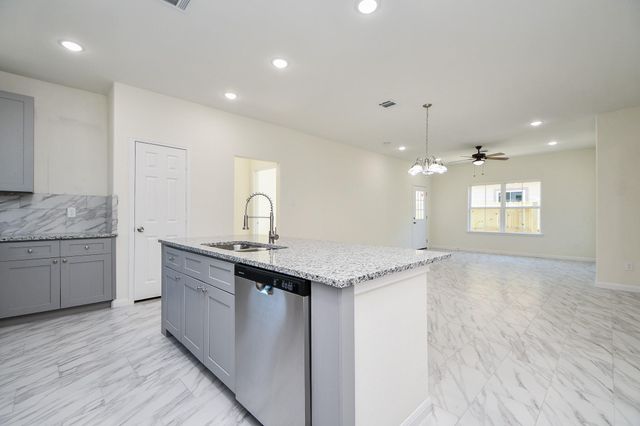 2815 Pine Estate Lane, Houston, TX 77014