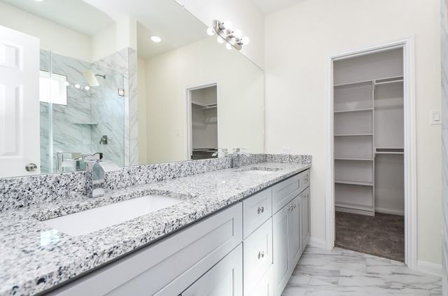 2815 Pine Estate Lane, Houston, TX 77014