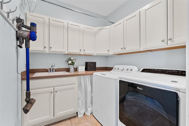 8194 Brandon Circle, Mattawan, MI 49071