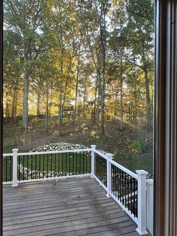 8194 Brandon Circle, Mattawan, MI 49071