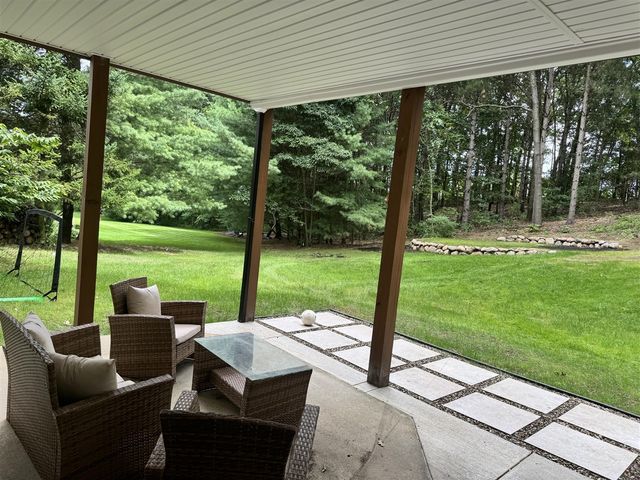 8194 Brandon Circle, Mattawan, MI 49071