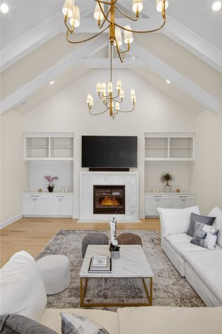 6011 Lakehurst Avenue, Dallas, TX 75230