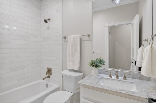 6011 Lakehurst Avenue, Dallas, TX 75230