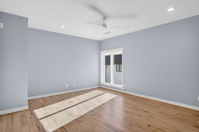 6011 Lakehurst Avenue, Dallas, TX 75230