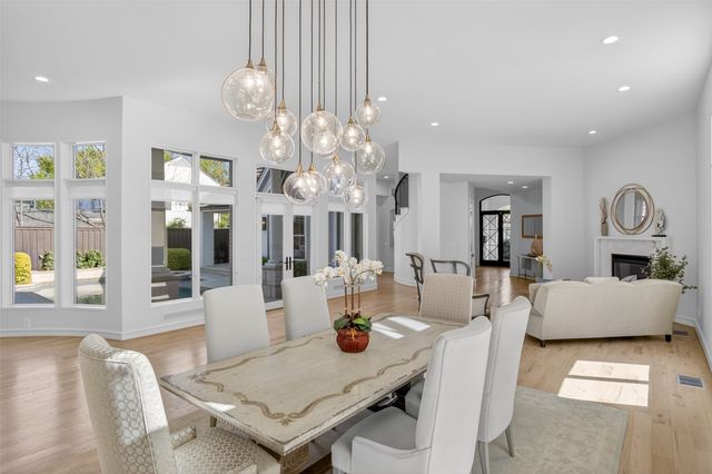 6011 Lakehurst Avenue, Dallas, TX 75230