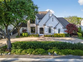 6011 Lakehurst Avenue, Dallas, TX 75230