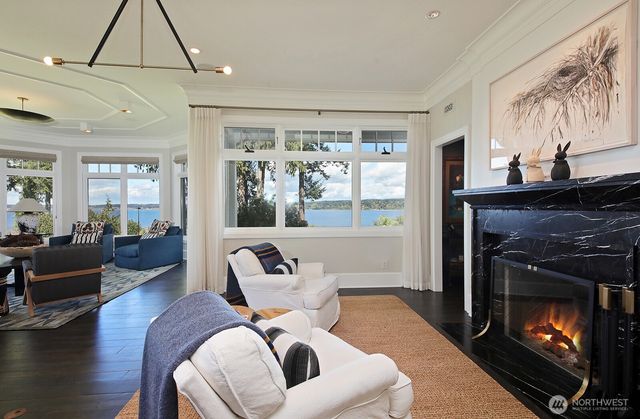 5021 Saratoga Road, Langley, WA 98260