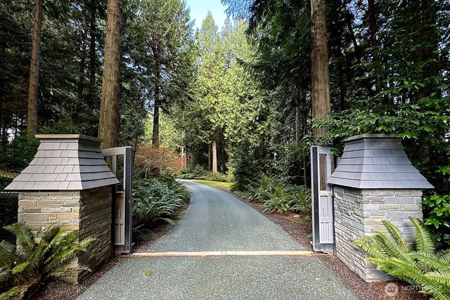 5021 Saratoga Road, Langley, WA 98260