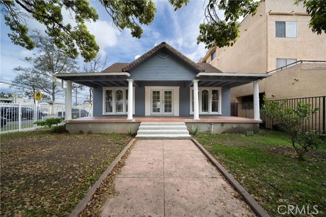 201 S Orange Avenue, Santa Ana, CA 92701