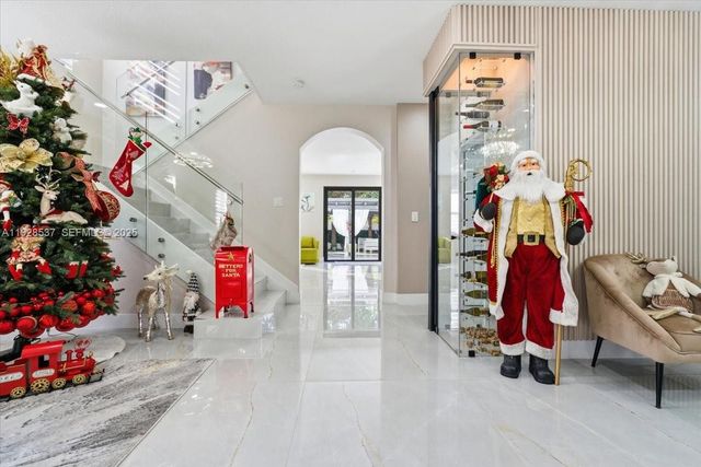 3522 W 86th Ter, Hialeah, FL 33018