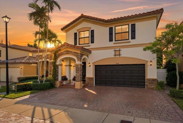 3522 W 86th Ter, Hialeah, FL 33018