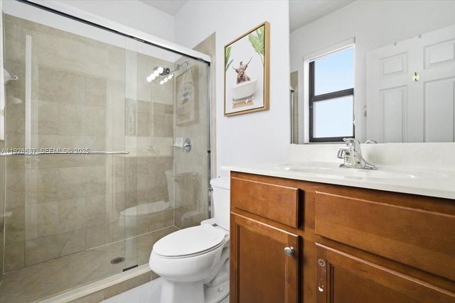 3522 W 86th Ter, Hialeah, FL 33018