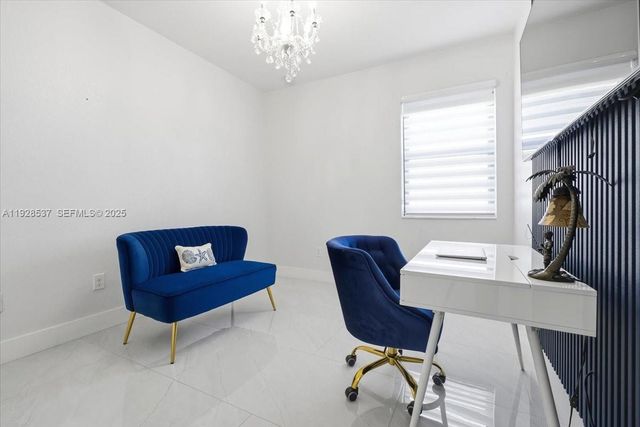 3522 W 86th Ter, Hialeah, FL 33018