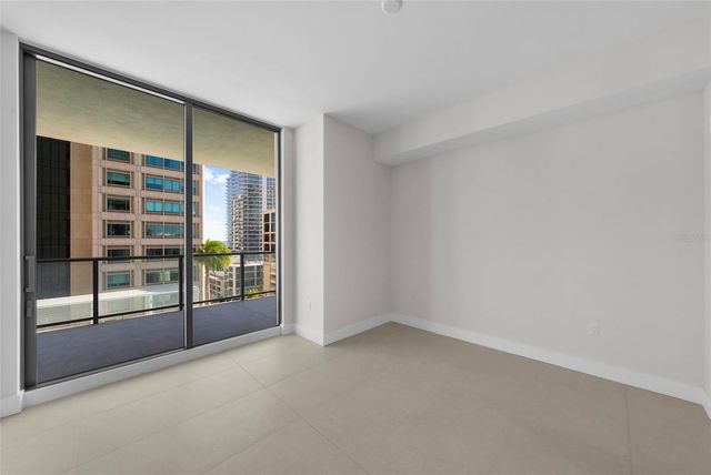 275 1ST AVENUE S 1005, St Petersburg, FL 33701