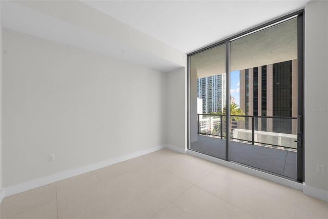 275 1ST AVENUE S 1005, St Petersburg, FL 33701