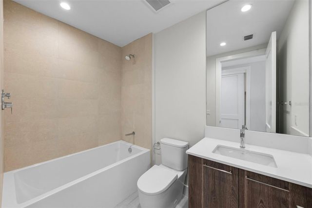 275 1ST AVENUE S 1005, St Petersburg, FL 33701