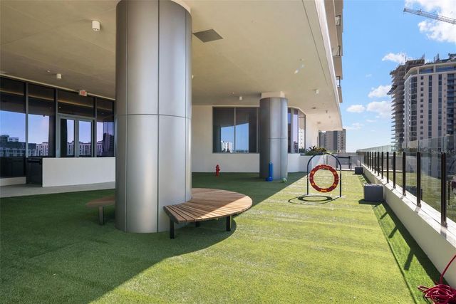 275 1ST AVENUE S 1005, St Petersburg, FL 33701