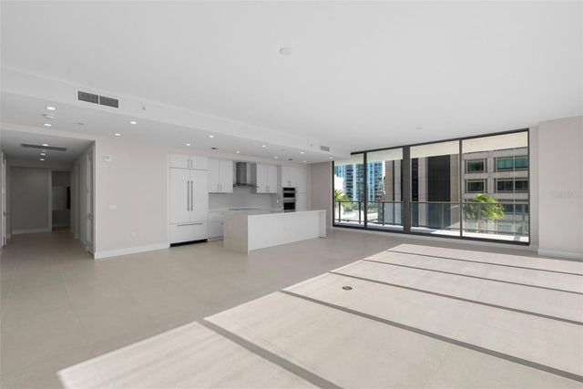 275 1ST AVENUE S 1005, St Petersburg, FL 33701