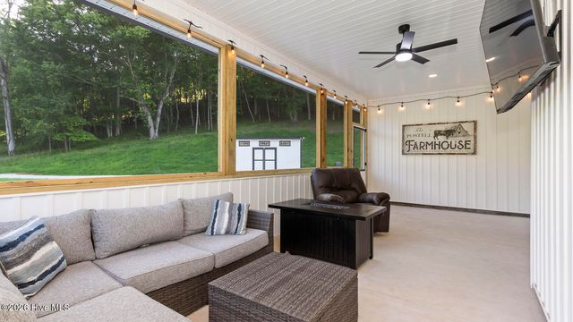 1651 Windingstairs Road, Topton, NC 28781