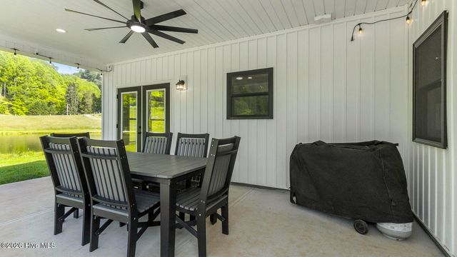 1651 Windingstairs Road, Topton, NC 28781