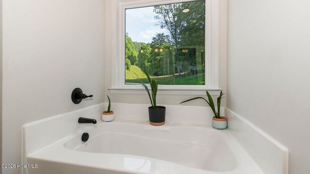 1651 Windingstairs Road, Topton, NC 28781