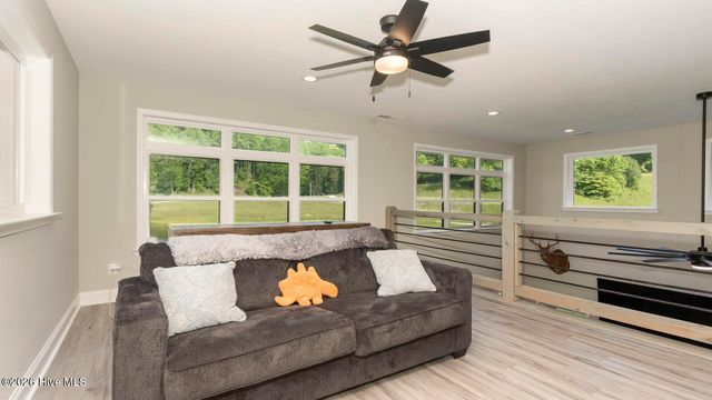 1651 Windingstairs Road, Topton, NC 28781