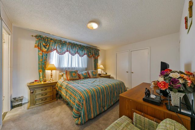2503 Mccue Road 36, Houston, TX 77056