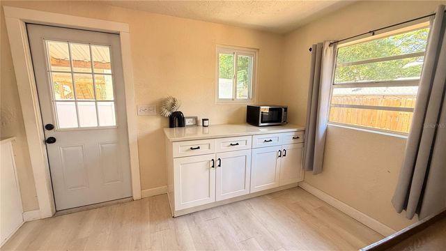 905 JONES STREET, Clearwater, FL 33755