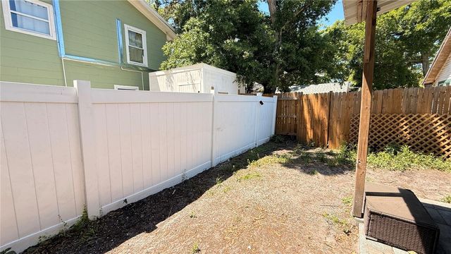 905 JONES STREET, Clearwater, FL 33755