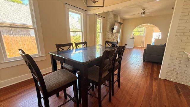 905 JONES STREET, Clearwater, FL 33755