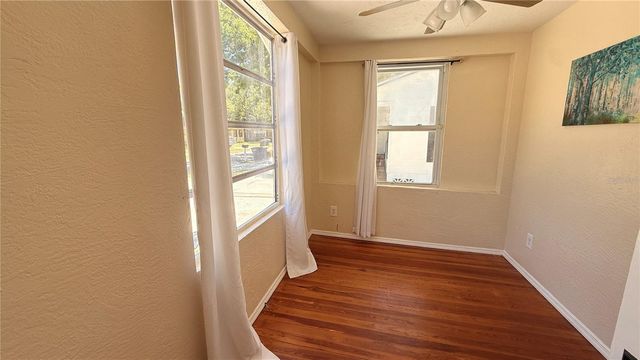 905 JONES STREET, Clearwater, FL 33755