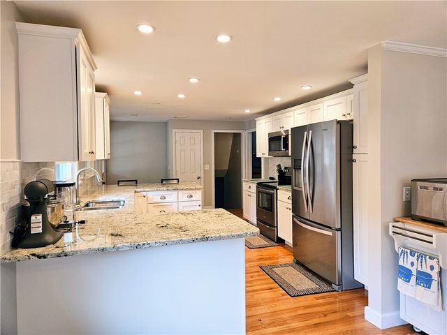 11 Falmouth Road, Cranston, RI 02920