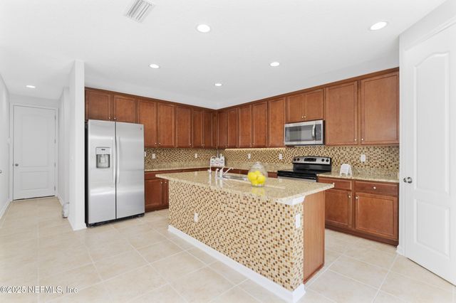 11997 DIAMOND SPRINGS Drive, Jacksonville, FL 32246