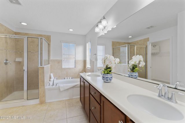 11997 DIAMOND SPRINGS Drive, Jacksonville, FL 32246