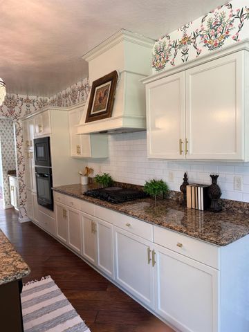 2049 Jordan Avenue, Clovis, CA 93611