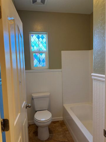 2049 Jordan Avenue, Clovis, CA 93611