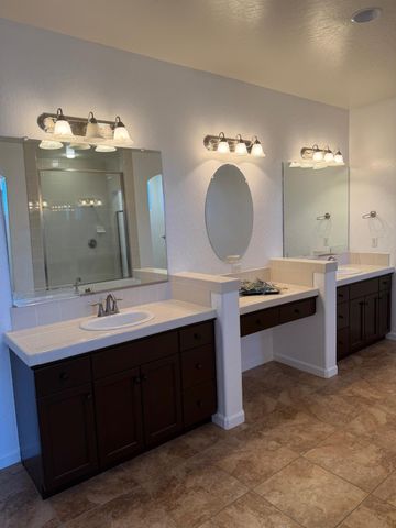2049 Jordan Avenue, Clovis, CA 93611