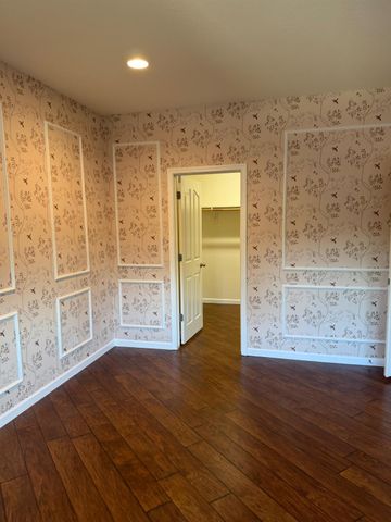 2049 Jordan Avenue, Clovis, CA 93611