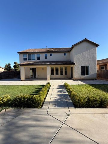2049 Jordan Avenue, Clovis, CA 93611